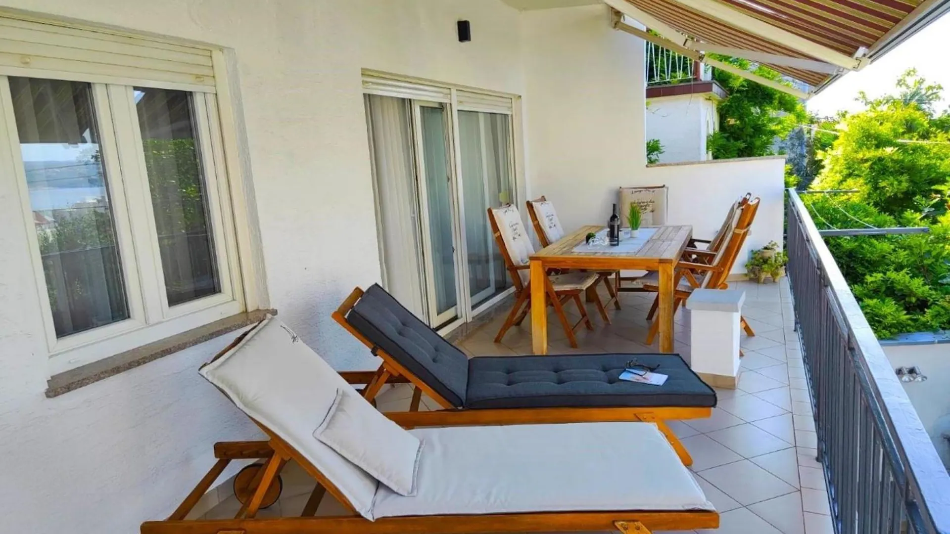Bright And Spacious Stay With Private Parking In Crikvenica Croatia